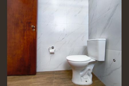 Casa à venda com 150m², 3 quartos e 2 vagas Casa à venda com 150m², 3 quartos e 2 vagasBanheiro da Suíte