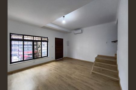 Sala de casa à venda com 3 quartos, 150m² em Jardim da Gloria, São Paulo