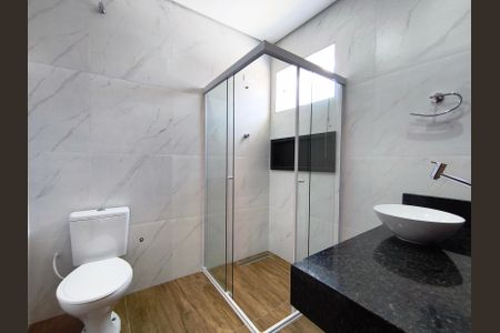 Casa à venda com 150m², 3 quartos e 2 vagas Casa à venda com 150m², 3 quartos e 2 vagasBanheiro da Suíte