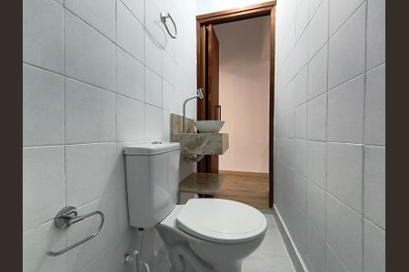 Casa à venda com 150m², 3 quartos e 2 vagas Casa à venda com 150m², 3 quartos e 2 vagasLavabo