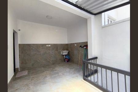 Casa à venda com 150m², 3 quartos e 2 vagas Casa à venda com 150m², 3 quartos e 2 vagasÁrea de Serviço