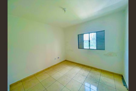 Quarto 2 de kitnet/studio para alugar com 2 quartos, 56m² em Vila Sao Rafael, Guarulhos