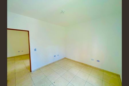 Quarto 2 de kitnet/studio para alugar com 2 quartos, 56m² em Vila Sao Rafael, Guarulhos