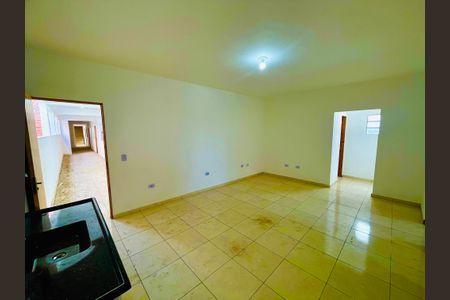 Sala/Cozinha de kitnet/studio para alugar com 2 quartos, 56m² em Vila Sao Rafael, Guarulhos