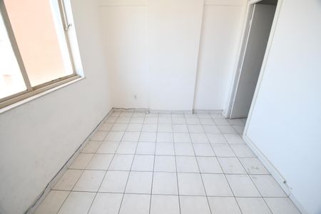 Sala de kitnet/studio para alugar com 1 quarto, 33m² em Centro, Campinas