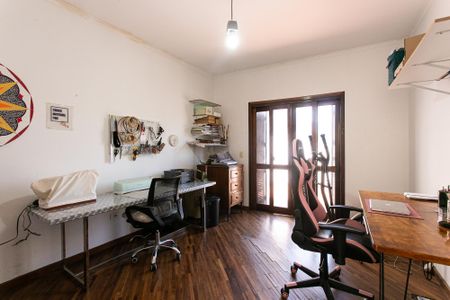 Apartamento à venda com 256m², 3 quartos e 4 vagas Apartamento à venda com 256m², 3 quartos e 4 vagasQuarto 1