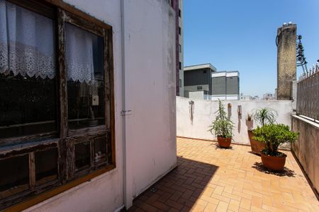 Apartamento à venda com 256m², 3 quartos e 4 vagas Apartamento à venda com 256m², 3 quartos e 4 vagasÁrea Externa