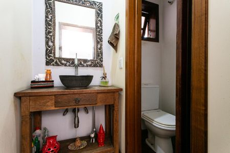 Apartamento à venda com 256m², 3 quartos e 4 vagas Apartamento à venda com 256m², 3 quartos e 4 vagasLavabo