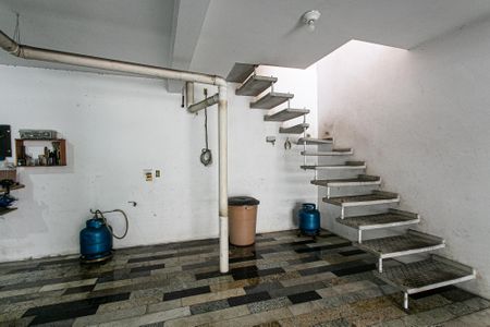 Apartamento à venda com 256m², 3 quartos e 4 vagas Apartamento à venda com 256m², 3 quartos e 4 vagasGaragem