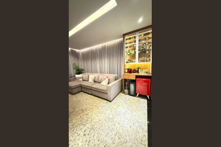Apartamento à venda com 210m², 4 quartos e 3 vagasSala