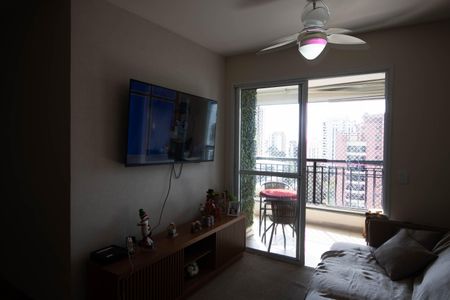 Sala de apartamento à venda com 3 quartos, 72m² em Vila Suzana, São Paulo