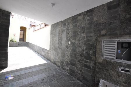 Garagem de casa para alugar com 3 quartos, 150m² em Vila Medeiros, São Paulo