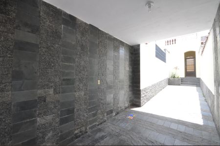 Garagem de casa para alugar com 3 quartos, 150m² em Vila Medeiros, São Paulo