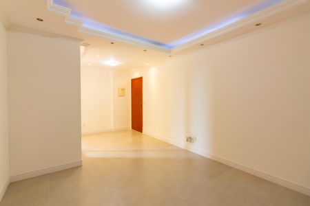 Apartamento para alugar com 65m², 2 quartos e 1 vaga Apartamento para alugar com 65m², 2 quartos e 1 vagaSala