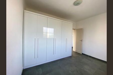 Apartamento para alugar com 70m², 2 quartos e sem vaga