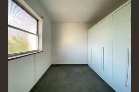 Apartamento para alugar com 70m², 2 quartos e sem vaga