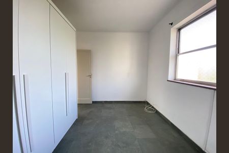 Apartamento para alugar com 70m², 2 quartos e sem vaga