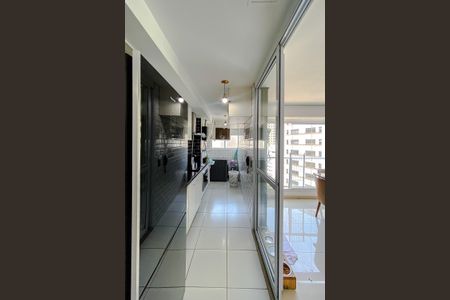 Apartamento à venda com 65m², 2 quartos e 2 vagasCozinha e Área de Serviço