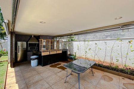 Apartamento à venda com 65m², 2 quartos e 2 vagasÁrea comum - Churrasqueira