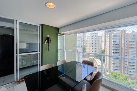 Apartamento à venda com 65m², 2 quartos e 2 vagasVaranda da Sala