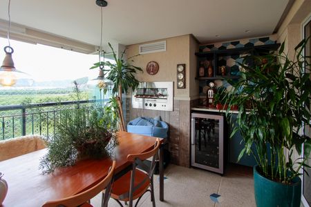 Apartamento à venda com 169m², 3 quartos e 2 vagasVaranda