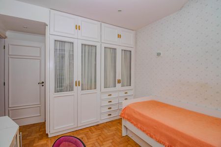 Apartamento à venda com 143m², 3 quartos e 1 vagaQuarto 2