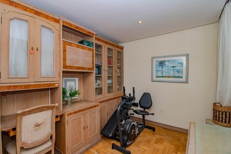 Apartamento à venda com 143m², 3 quartos e 1 vagaEscritório