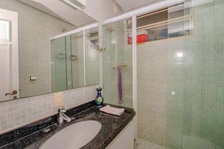 Apartamento à venda com 143m², 3 quartos e 1 vagaBanheiro Social