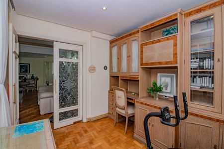 Apartamento à venda com 143m², 3 quartos e 1 vagaEscritório