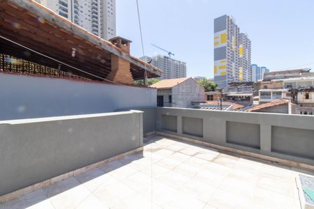 Casa à venda com 121m², 2 quartos e 1 vaga Casa à venda com 121m², 2 quartos e 1 vagaTerraço