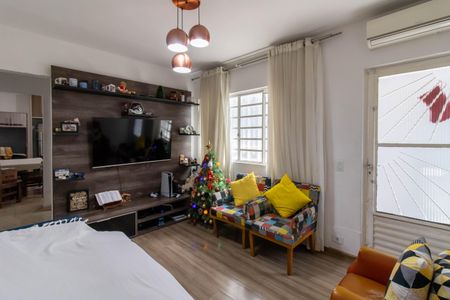 Casa à venda com 121m², 2 quartos e 1 vaga Casa à venda com 121m², 2 quartos e 1 vagaSala