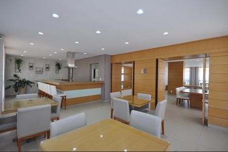 Apartamento para alugar com 76m², 2 quartos e 1 vagaÁrea comum - Salão de festas