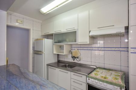 Apartamento à venda com 64m², 2 quartos e 1 vagaCozinha