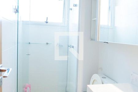 Apartamento para alugar com 72m², 2 quartos e 2 vagas Apartamento para alugar com 72m², 2 quartos e 2 vagasBanheiro