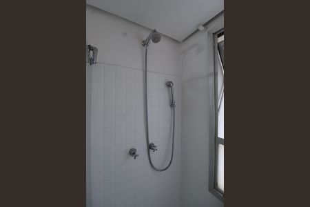 Banheiro de apartamento para alugar com 1 quarto, 47m² em Itaim Bibi, São Paulo