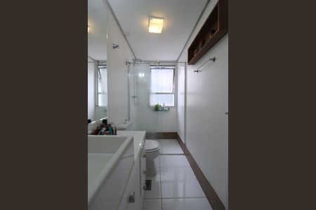 Banheiro de apartamento para alugar com 1 quarto, 47m² em Itaim Bibi, São Paulo