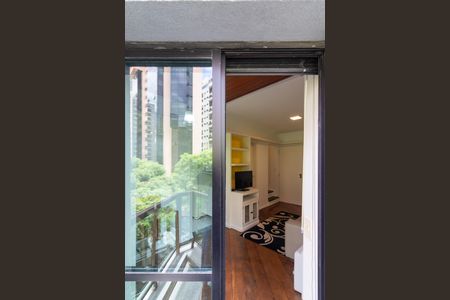 Sacada de apartamento para alugar com 1 quarto, 58m² em Itaim Bibi, São Paulo