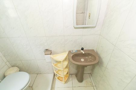 Apartamento para alugar com 169m², 3 quartos e sem vagaBanheiro