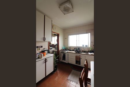 Apartamento à venda com 96m², 2 quartos e 1 vagaCozinha e Área de Serviço