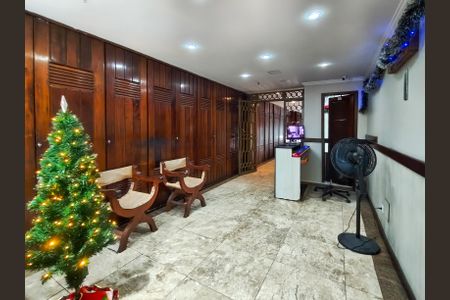 Apartamento à venda com 65m², 2 quartos e 1 vaga Apartamento à venda com 65m², 2 quartos e 1 vagaFachada e portaria