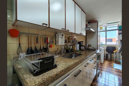 Apartamento à venda com 65m², 2 quartos e 1 vaga Apartamento à venda com 65m², 2 quartos e 1 vagaCozinha