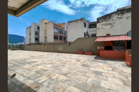 Apartamento à venda com 65m², 2 quartos e 1 vaga Apartamento à venda com 65m², 2 quartos e 1 vagaÁrea comum - Playground