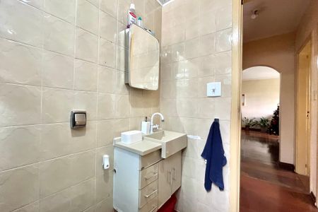 Apartamento à venda com 88m², 3 quartos e 1 vaga Apartamento à venda com 88m², 3 quartos e 1 vagaBanheiro Corredor