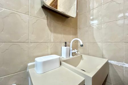 Apartamento à venda com 88m², 3 quartos e 1 vaga Apartamento à venda com 88m², 3 quartos e 1 vagaBanheiro Corredor