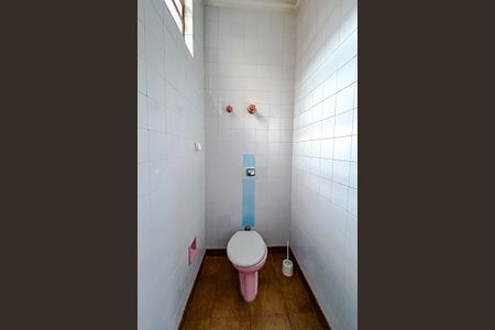 Casa à venda com 250m², 5 quartos e 4 vagasLavabo