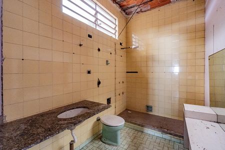 Banheiro da Suíte 2 de casa à venda com 3 quartos, 250m² em Jardim da Saúde, São Paulo