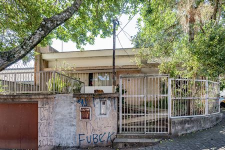 Fachada de casa à venda com 3 quartos, 250m² em Jardim da Saúde, São Paulo