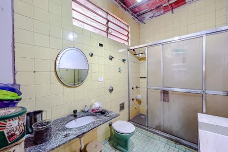 Casa à venda com 250m², 5 quartos e 4 vagasBanheiro