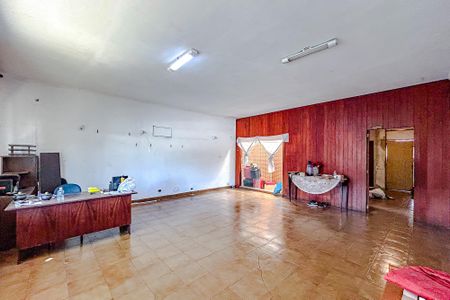 Casa à venda com 250m², 5 quartos e 4 vagasSala