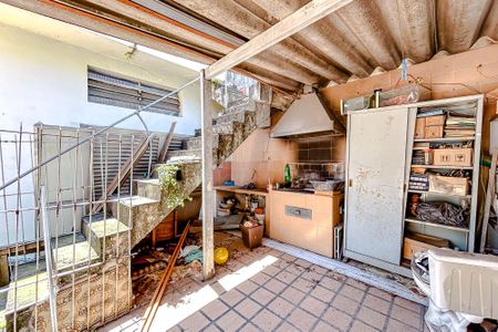 Casa à venda com 250m², 5 quartos e 4 vagasChurrasqueira